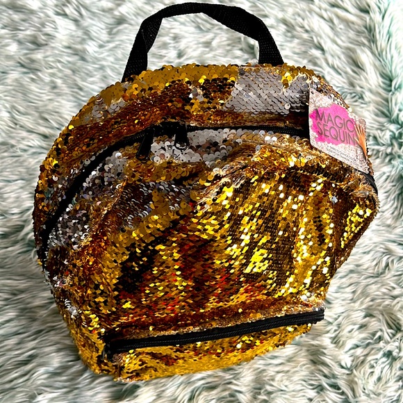 🤩Style Lab Magic Sequin Backpack in Gold ✨and Silver🪩 - Picture 3 of 13